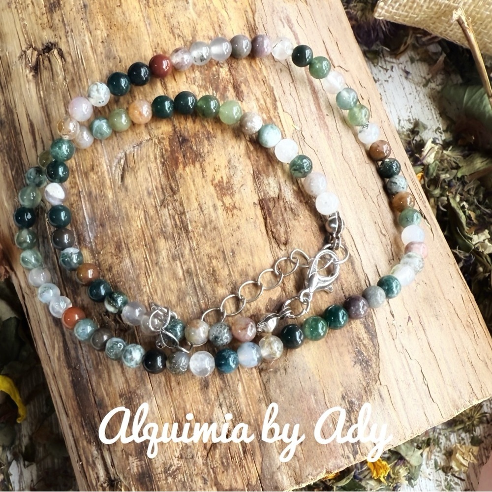 Dainty Indian agate choker beaded necklace